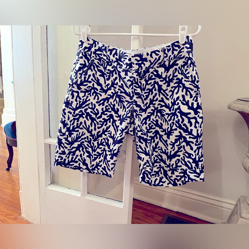 Lilly Pulitzer Chipper Shorts, Blue and White Coral, Size 4